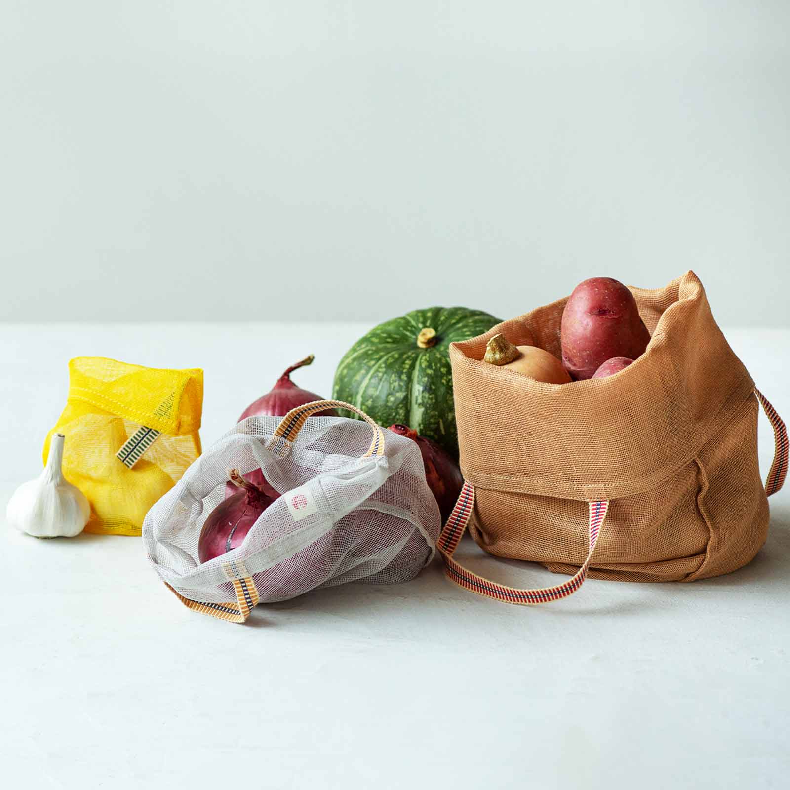 蚊帳のキッチン小物